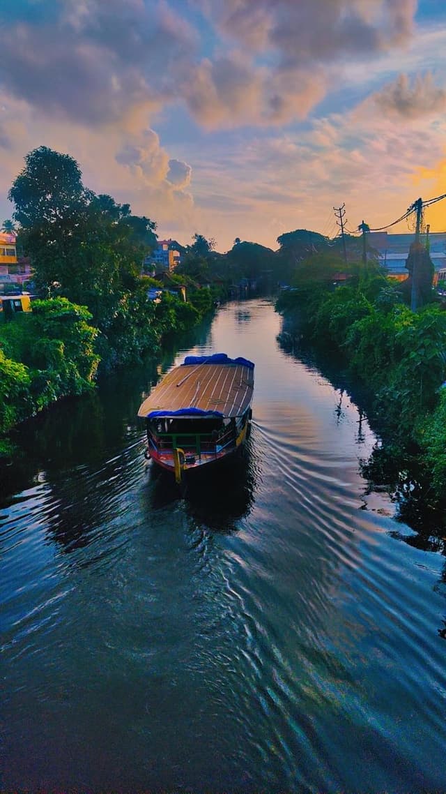 Immerse Yourself in the Essence of Kerala Heritage During Monsoon Immerse Yourself in the Essence of Kerala Heritage During Monsoon